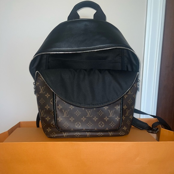 Louis Vuitton backpack classic monogram style - Picture 4 of 4